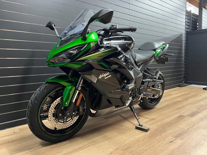 2021 Kawasaki NINJA 1000SX Green
