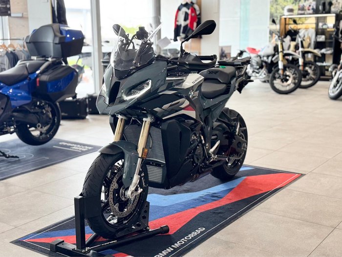 2026 BMW Motorrad S 1000 XR Sport S 1000 Green