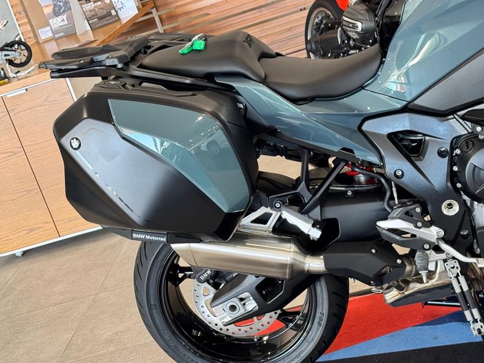2026 BMW Motorrad S 1000 XR Sport S 1000 Green