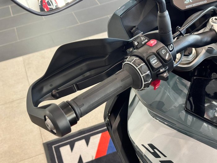 2026 BMW Motorrad S 1000 XR Sport S 1000 Green