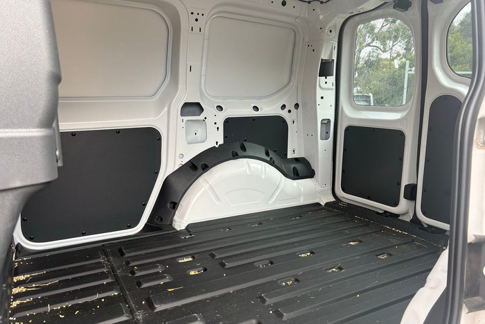 2025 Volkswagen Caddy TDI320