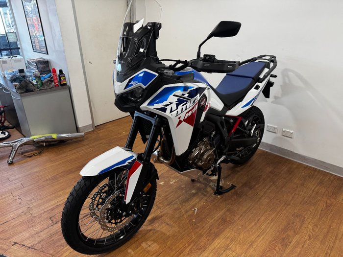 2024 Honda CRF1100A3 AFRICA TWIN (ABS) WHITE