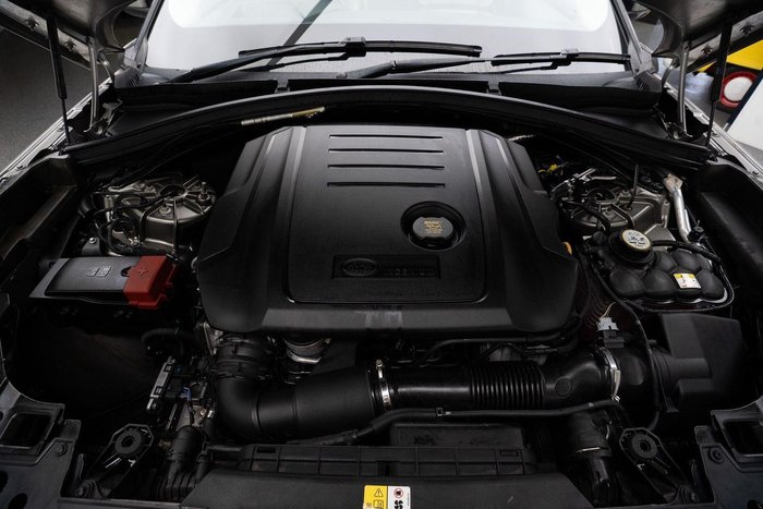 2017 Land Rover Range Rover Velar D240 SE