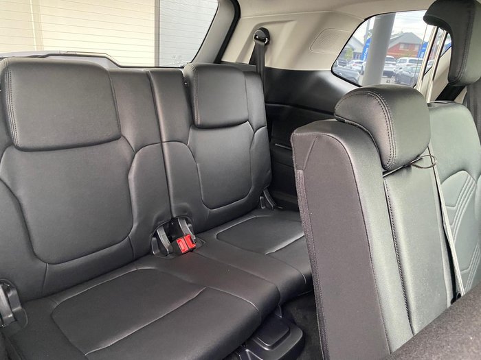 2025 Ford Everest Trend