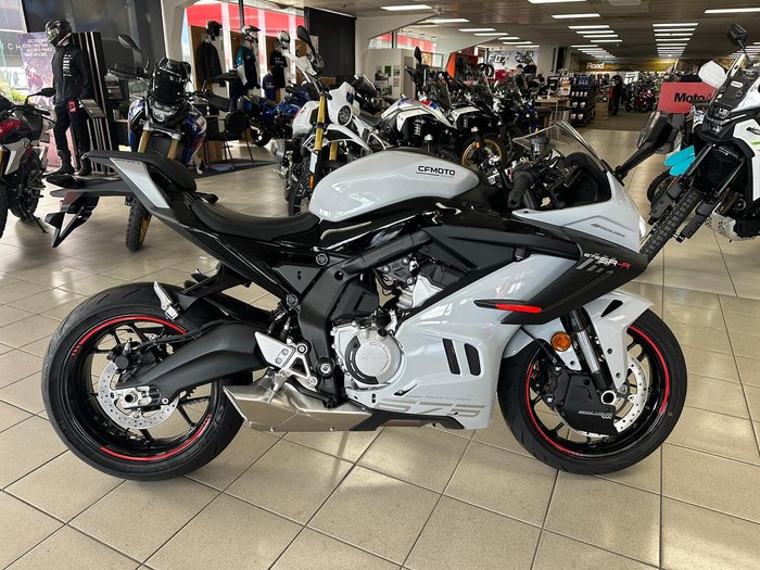 2026 CFMOTO 675SR-R
