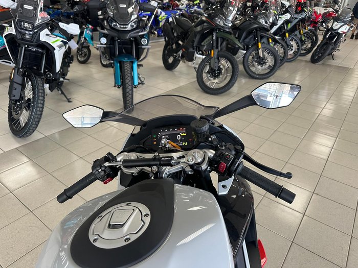 2026 CFMOTO 675SR-R
