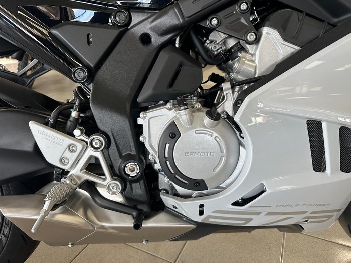2026 CFMOTO 675SR-R