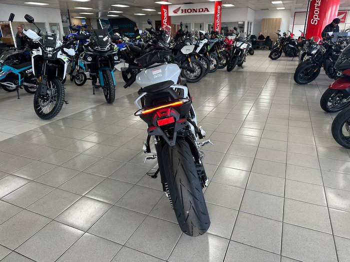 2026 CFMOTO 675SR-R