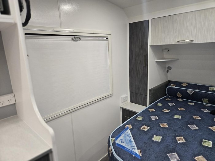 2018 New Age Caravans Manta Ray 18 Er