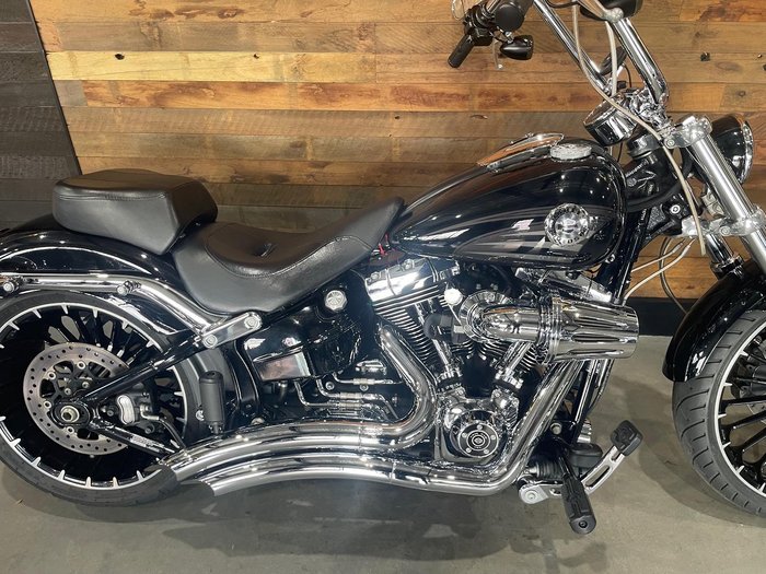 2017 Harley-Davidson Breakout 103 (FXSB)