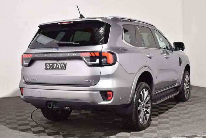 2023 Ford Everest Platinum