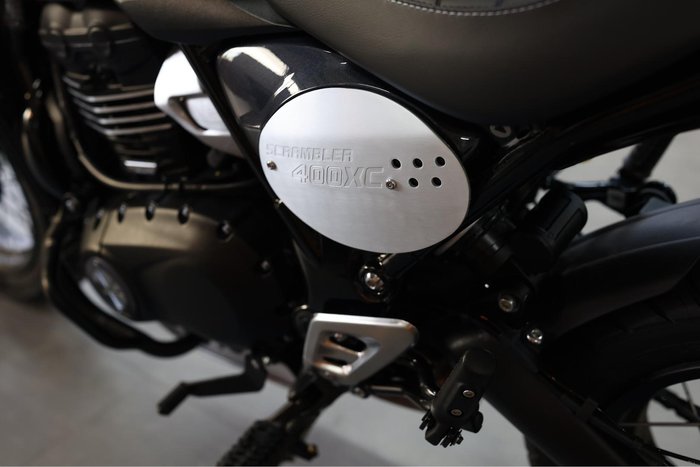 2025 Triumph Scrambler 400 XC Scrambler Grey