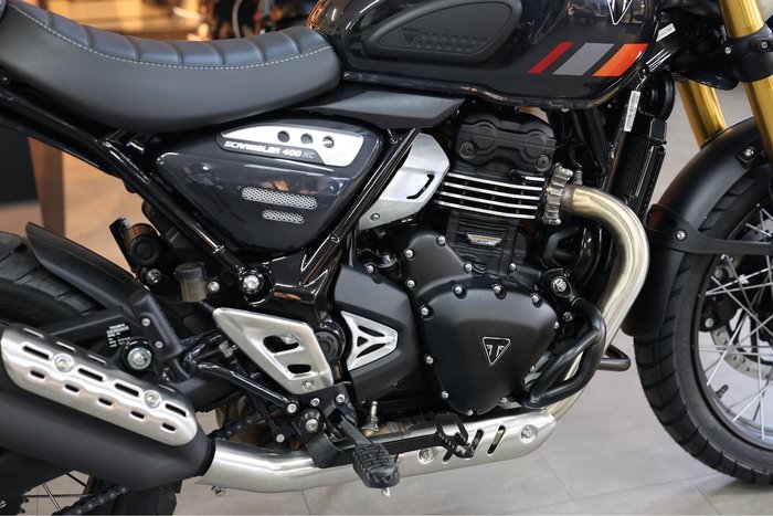 2025 Triumph Scrambler 400 XC Scrambler Grey