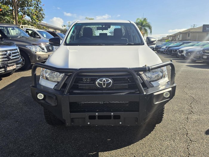 2023 Toyota Hilux SR