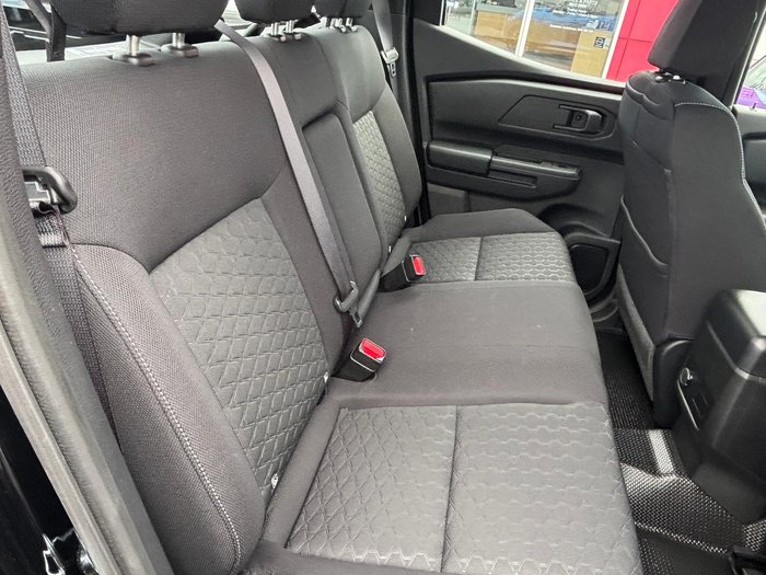 2026 Nissan Navara SL D27 MY26 4X4 Dual Range Midnight Black
