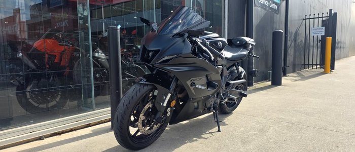 2025 Yamaha YZF-R7LA BLACK