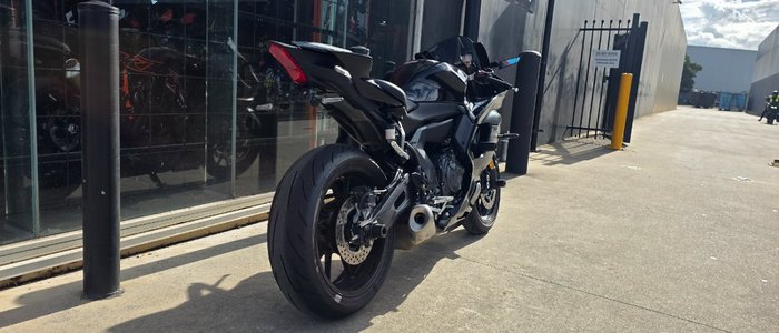 2025 Yamaha YZF-R7LA BLACK