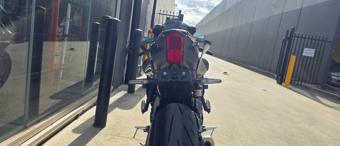 2025 Yamaha YZF-R7LA BLACK