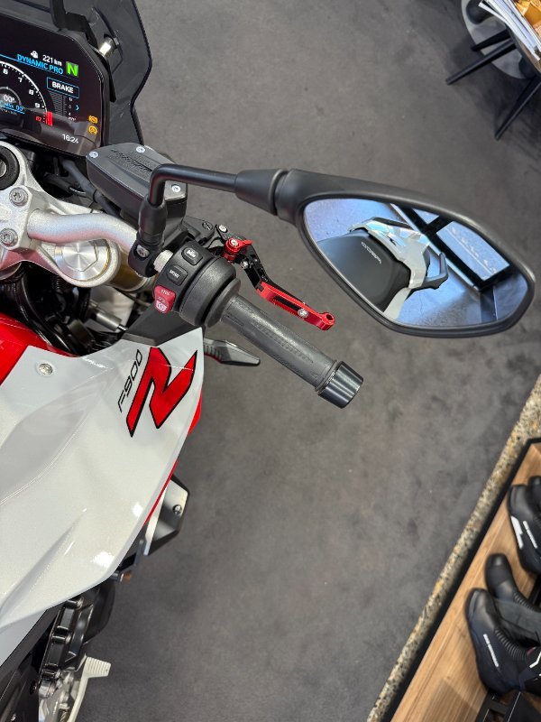 2021 BMW Motorrad F 900 R SILVER/RED