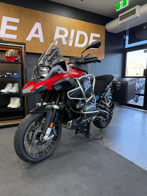 2018 BMW Motorrad R1200 GS ADVENTURE Red