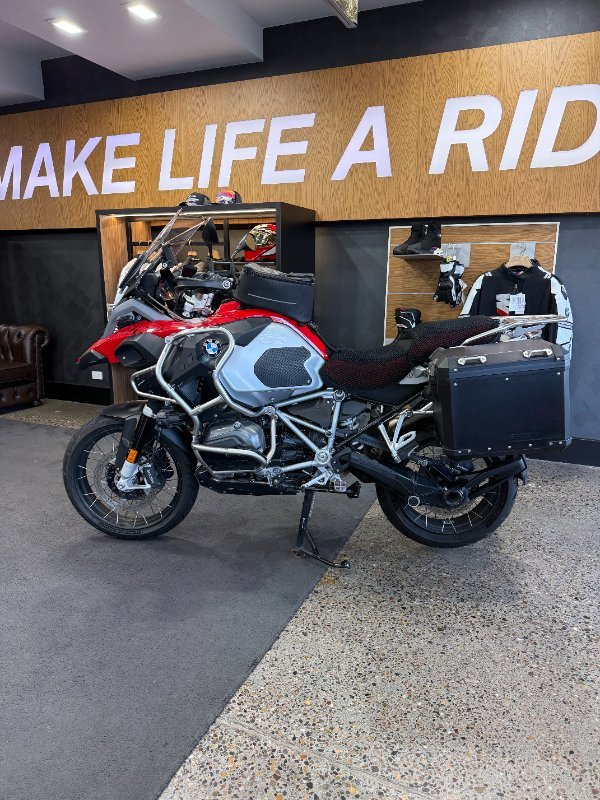 2018 BMW Motorrad R1200 GS ADVENTURE Red
