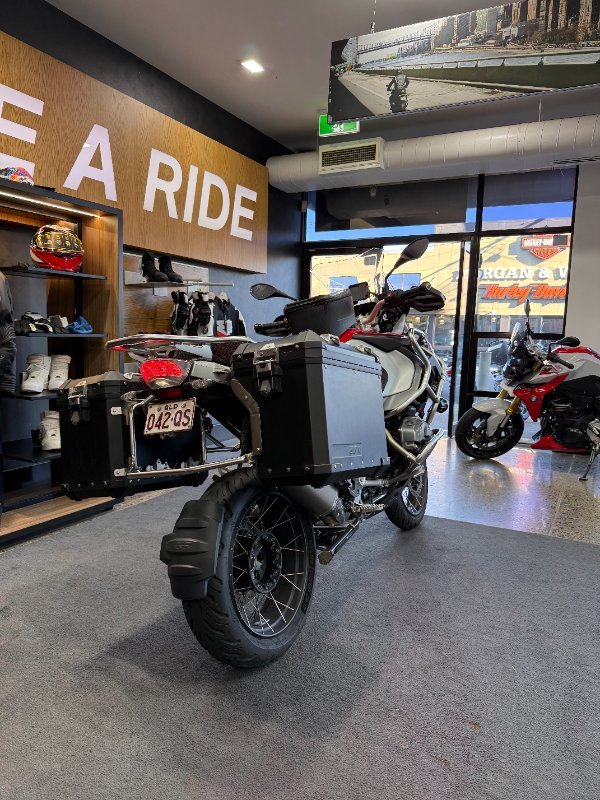 2018 BMW Motorrad R1200 GS ADVENTURE Red