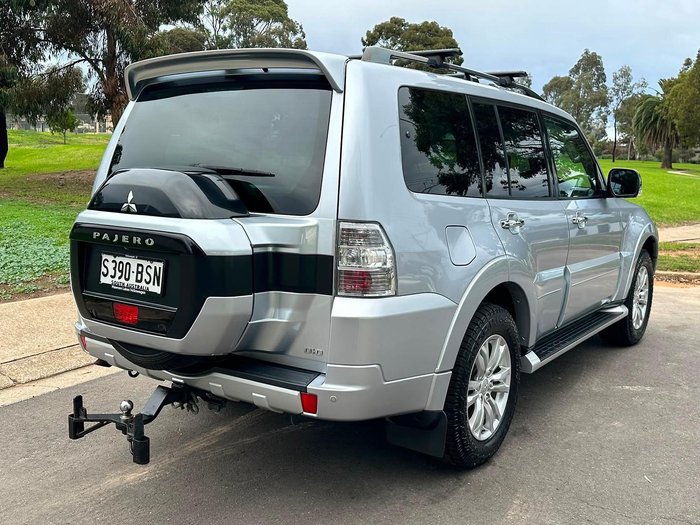 2017 Mitsubishi Pajero GLS