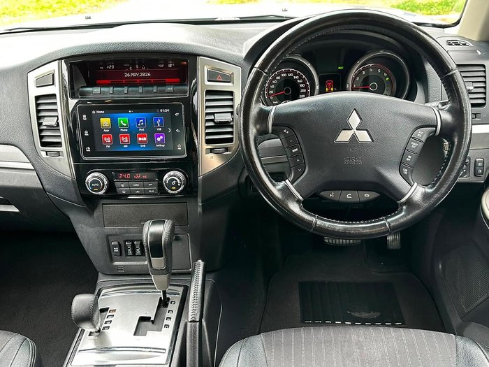 2017 Mitsubishi Pajero GLS
