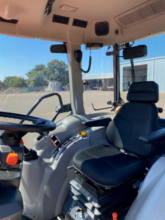 2016 Kubota M8540 Narrow