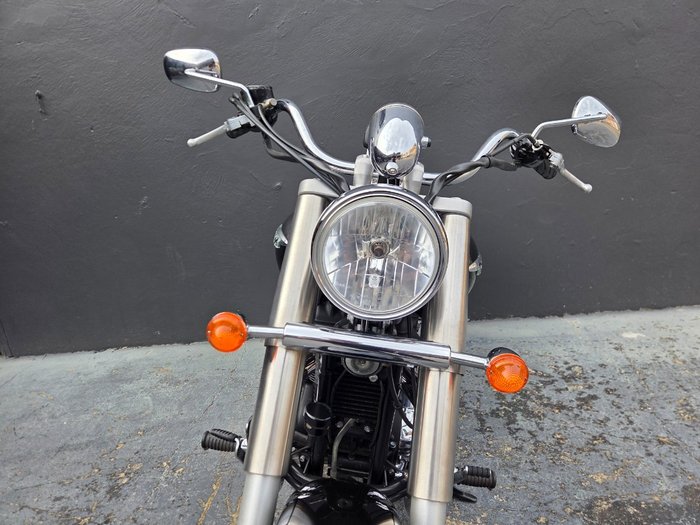 2011 Triumph BONNEVILLE BLACK