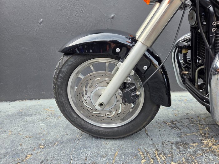 2011 Triumph BONNEVILLE BLACK