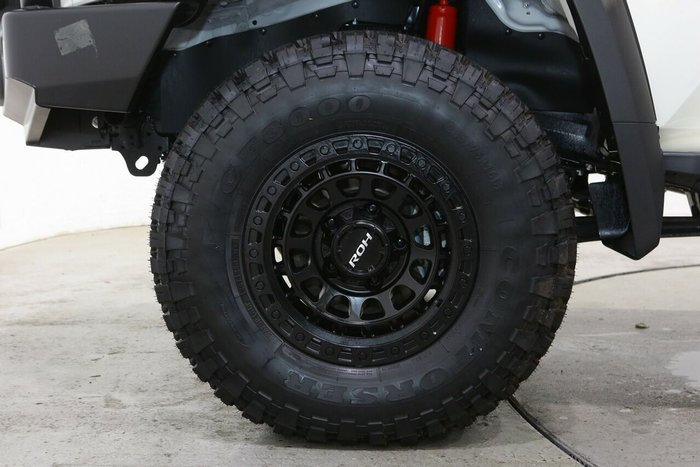 2025 Toyota Landcruiser GXL
