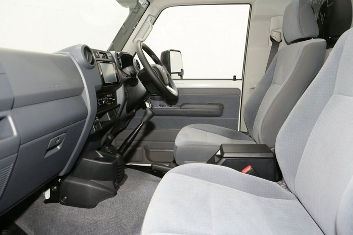 2025 Toyota Landcruiser GXL