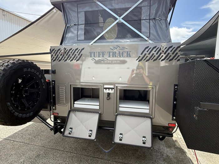 0 Tuff Track Escape 13