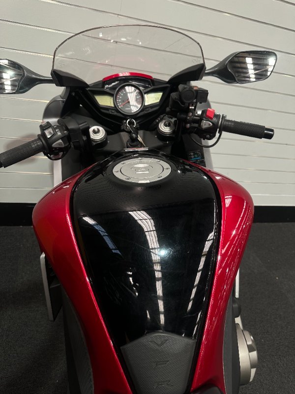 2010 Honda VFR1200F Red