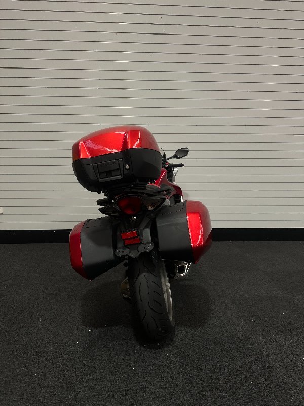 2010 Honda VFR1200F Red