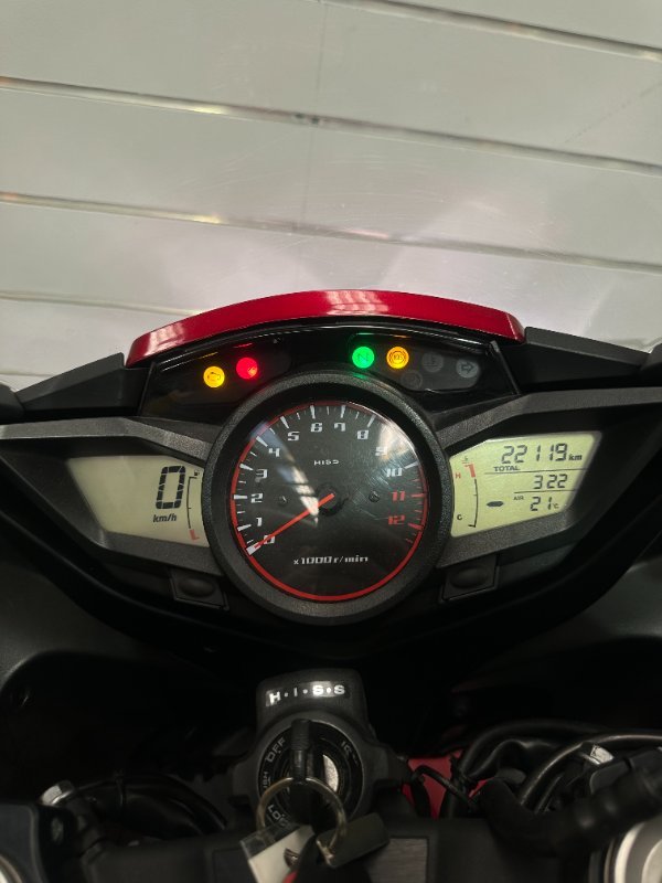 2010 Honda VFR1200F Red