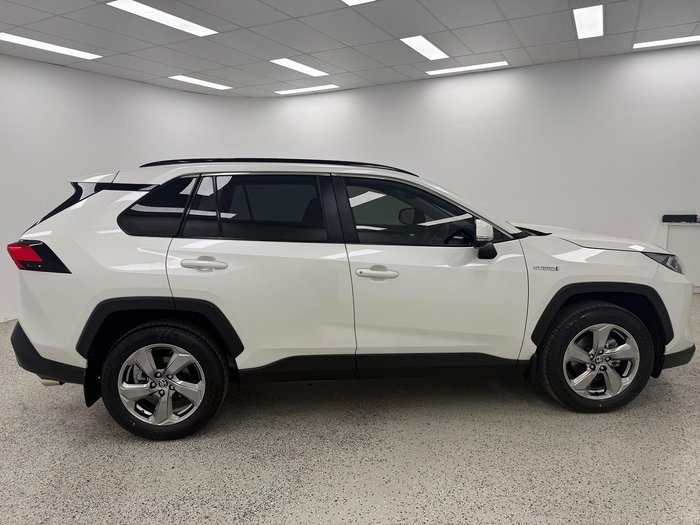 2019 Toyota RAV4 GXL AXAH52R White