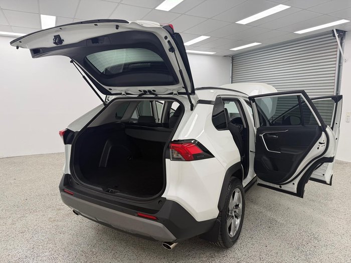 2019 Toyota RAV4 GXL AXAH52R White