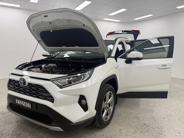 2019 Toyota RAV4 GXL AXAH52R White