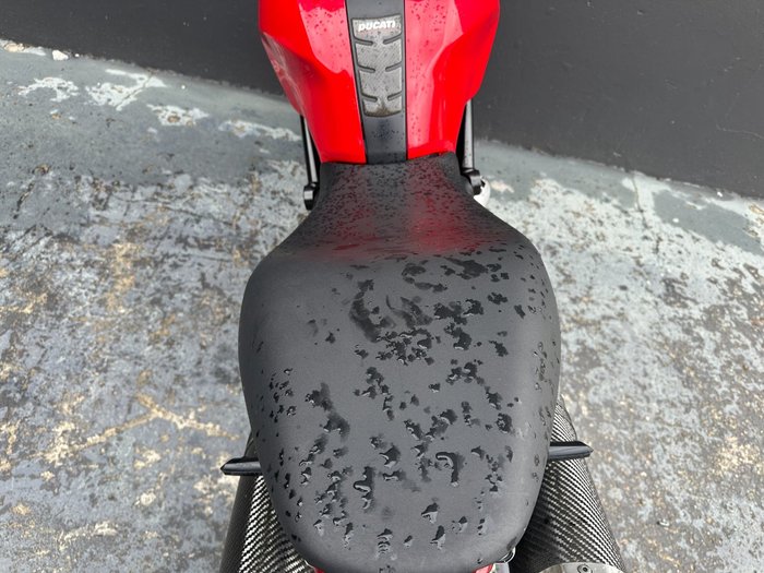 2008 Ducati MONSTER 696 RED