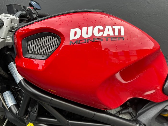 2008 Ducati MONSTER 696 RED