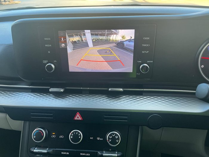 2022 Kia Carnival S