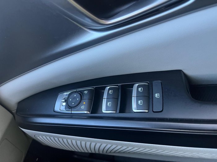 2022 Kia Carnival S