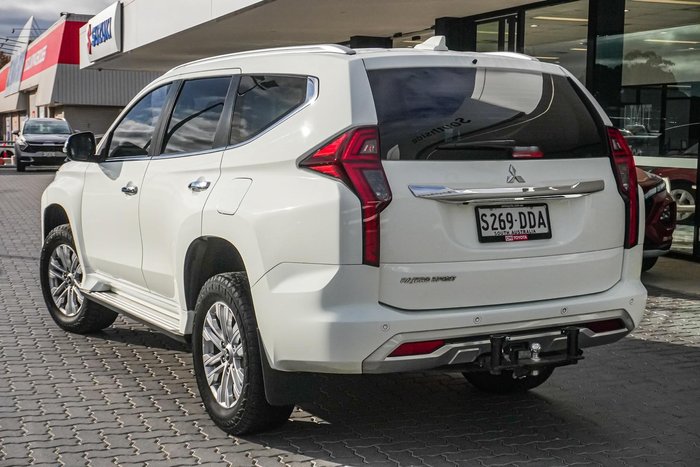 2021 Mitsubishi Pajero Sport GLX