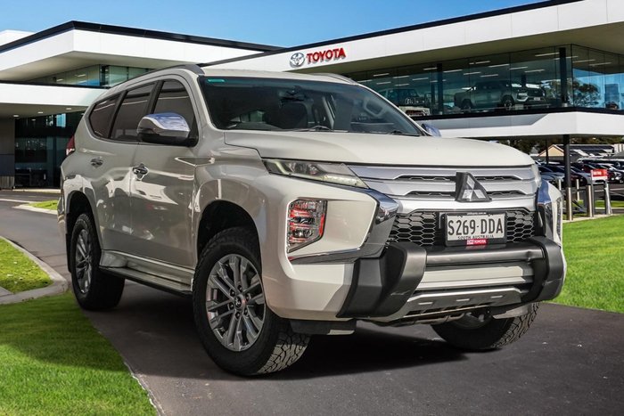 2021 Mitsubishi Pajero Sport GLX