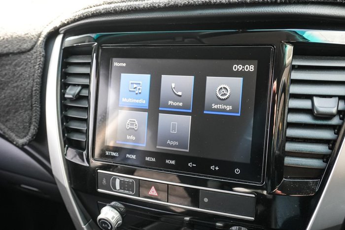 2021 Mitsubishi Pajero Sport GLX