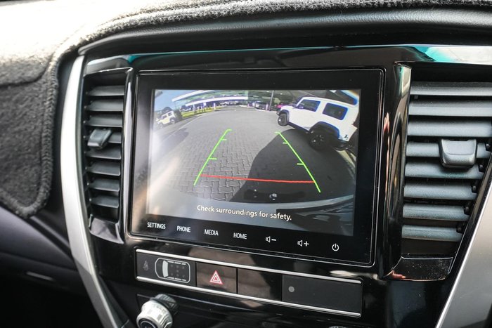 2021 Mitsubishi Pajero Sport GLX