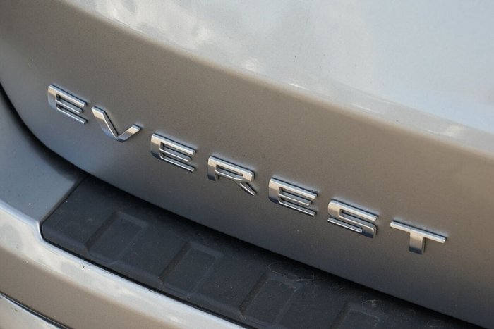 2025 Ford Everest Platinum