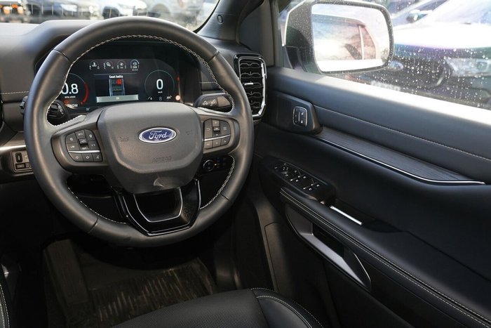 2025 Ford Everest Platinum